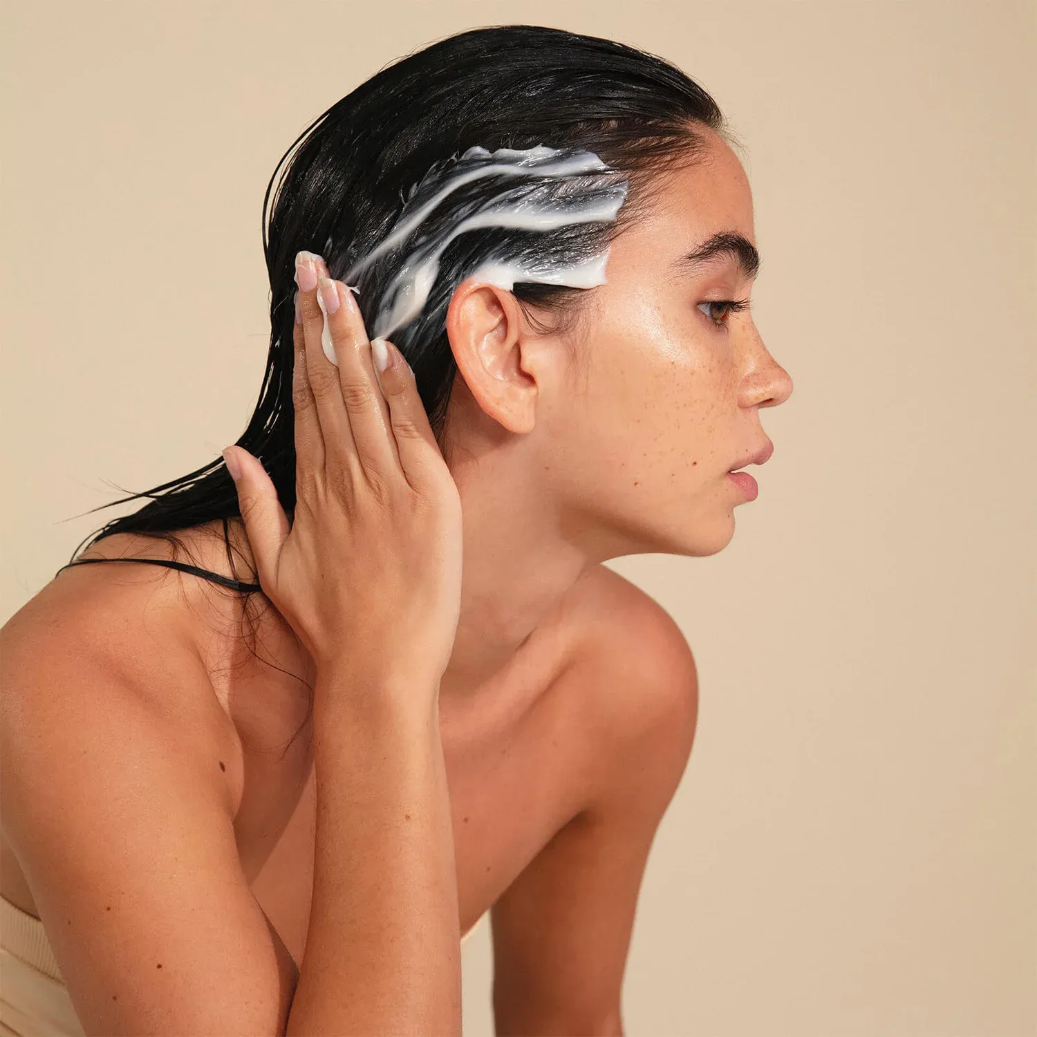 12855108-1904945948724535