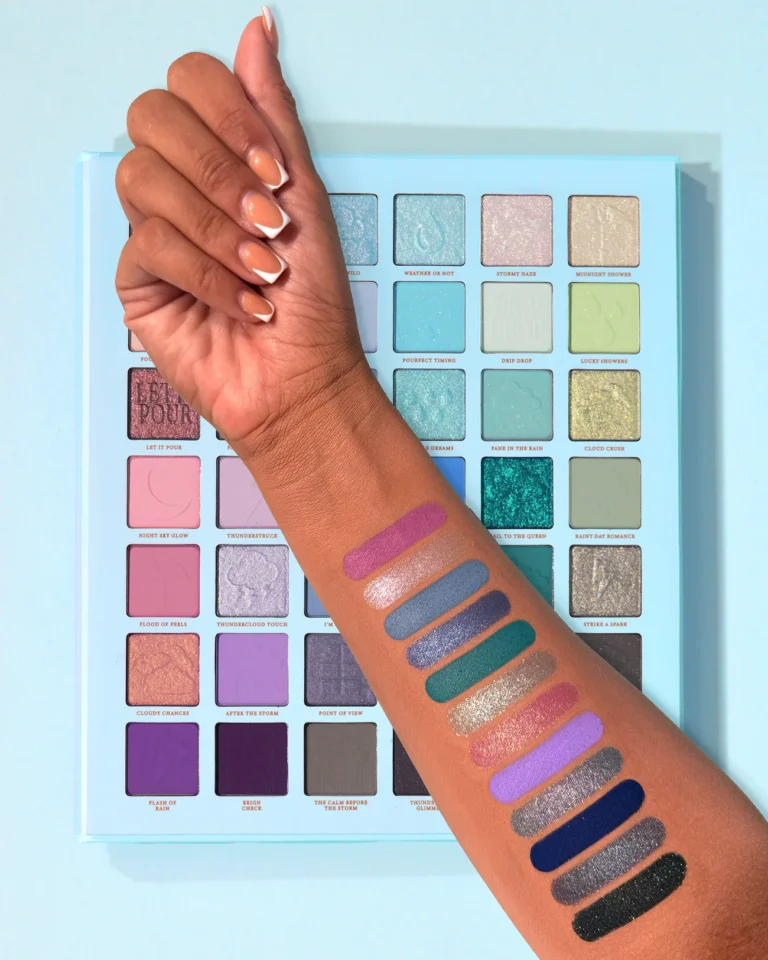 P.Louise Make It Reign Rainbow Eyeshadow Palette thumbnail 5